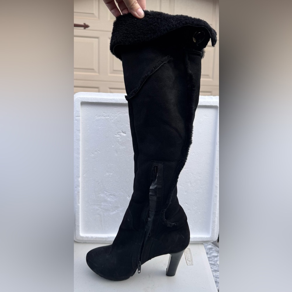 Women's Black Knee-High Boots